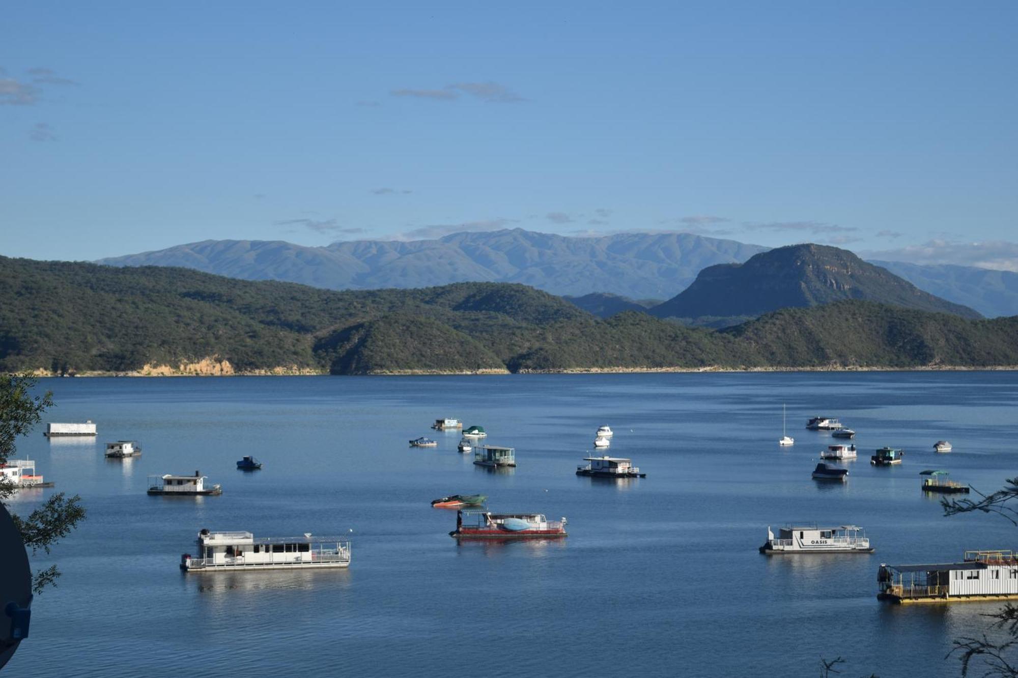 Terrazas Del Lago 卡布拉科拉尔 外观 照片